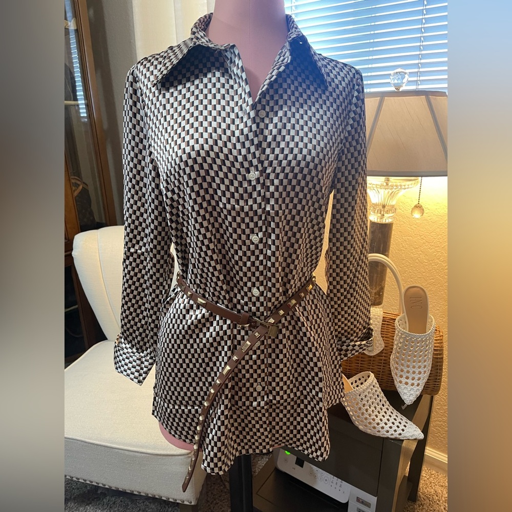 H&M button down Blouse only
